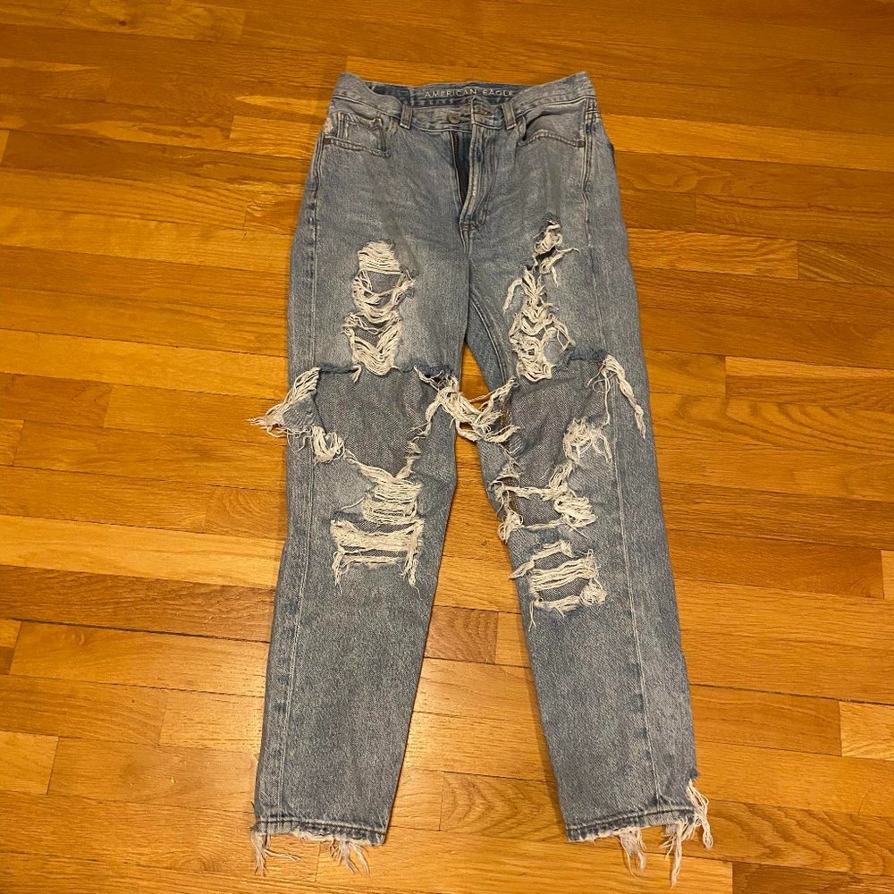 American Eagle High Rise Distressed Jeans - Size 2